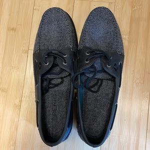Men’s like new Sherry’s, size 10